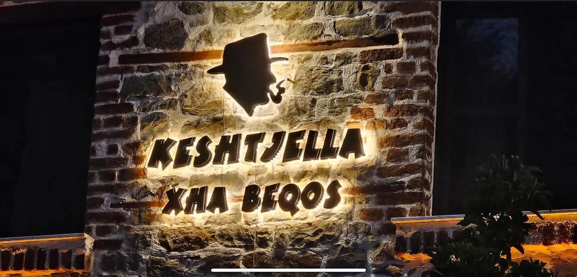 Keshtjella Xhabeqos Hotel Laknas