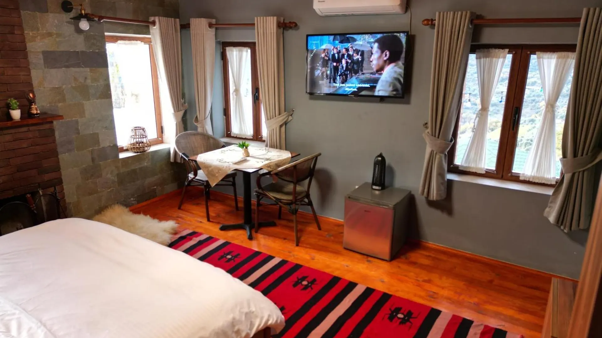 Keshtjella Xhabeqos Hotel Laknas